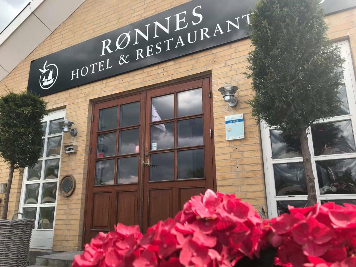 Ronnes Hotel Fjerritslev Exterior photo